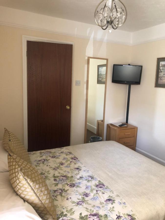 Auplands En-Suite Rooms Lymington Extérieur photo